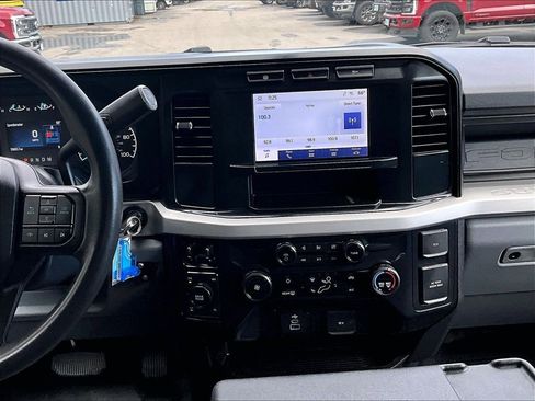 Used 2024 Ford F350 XL w/ Snow Plow Prep Package image 18