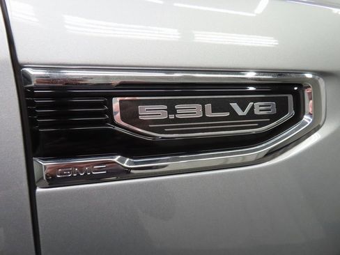 Used 2025 GMC Sierra 1500 SLE image 42