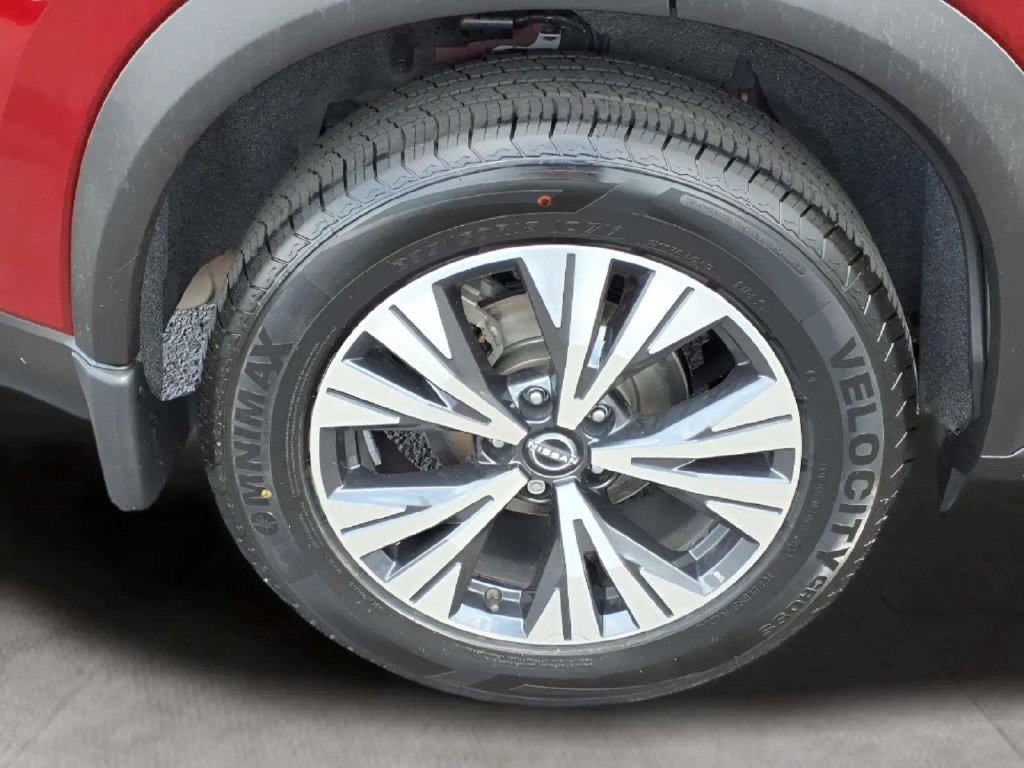 Used 2023 Nissan Rogue SV FWD image 20
