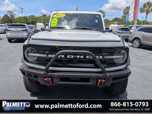 Used 2022 Ford Bronco Outer Banks w/ Sasquatch Package AWD/4WD image 8