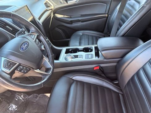Used 2022 Ford Edge SEL AWD/4WD image 17
