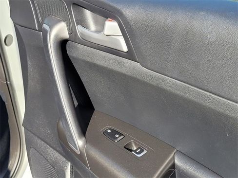 Used 2020 Kia Sportage LX image 12