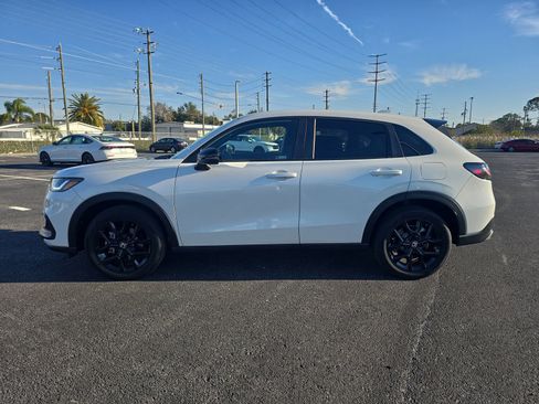 Used 2023 Honda HR-V Sport image 5