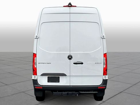 New 2025 Mercedes-Benz Sprinter 2500 image 4