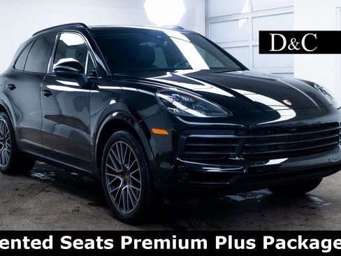 Used 2019 Porsche Cayenne Base image 1