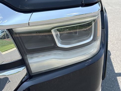 Used 2022 RAM 1500 Laramie AWD/4WD image 11
