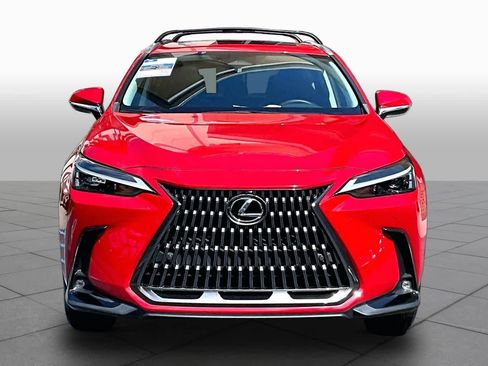 Used 2024 Lexus NX 250 FWD w/ Towing Package (2000 Lbs) image 4