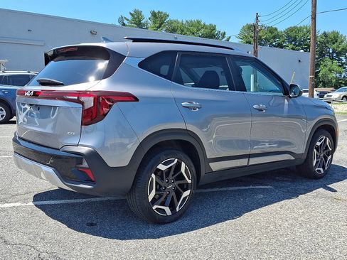 Used 2025 Kia Seltos SX AWD/4WD image 6