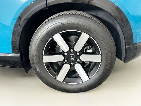 Used 2025 Honda Prologue Touring image 11