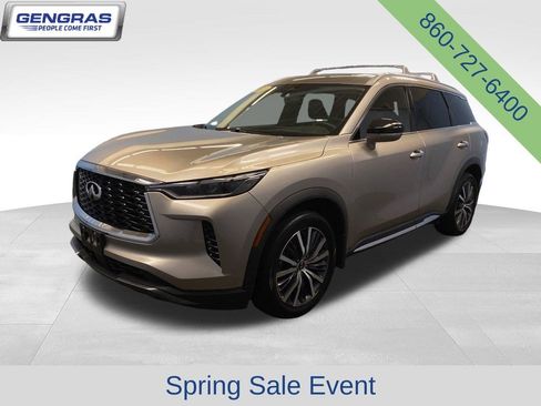 Used 2023 INFINITI QX60 Sensory w/ Vision Package AWD/4WD image 3