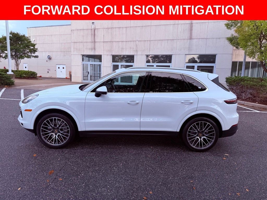 Used 2021 Porsche Cayenne AWD/4WD image 4