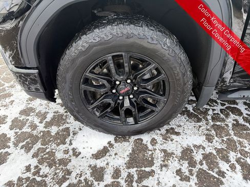 Used 2024 GMC Sierra 1500 Elevation image 28
