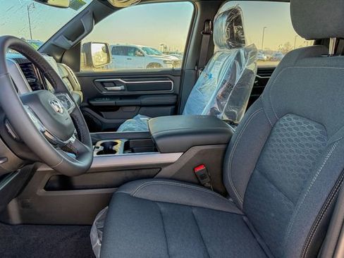 New 2026 RAM 1500 4x4 Crew Cab image 15