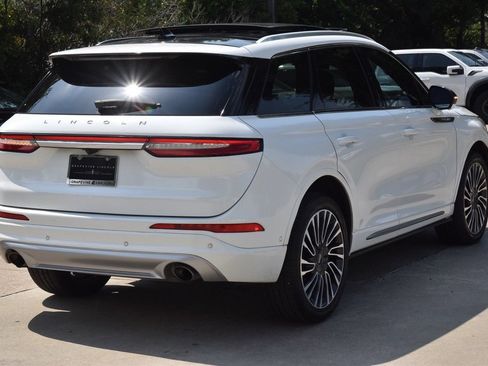 Certified 2022 Lincoln Corsair Reserve w/ Equipment Group 201A AWD/4WD image 8