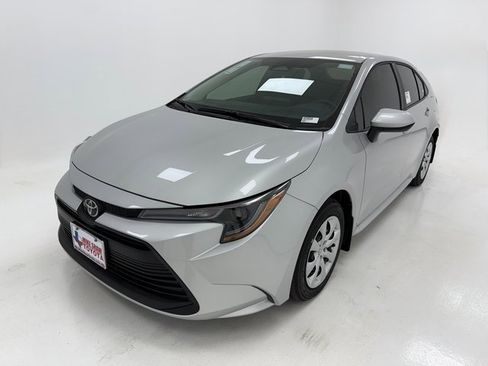New 2026 Toyota Corolla LE image 4