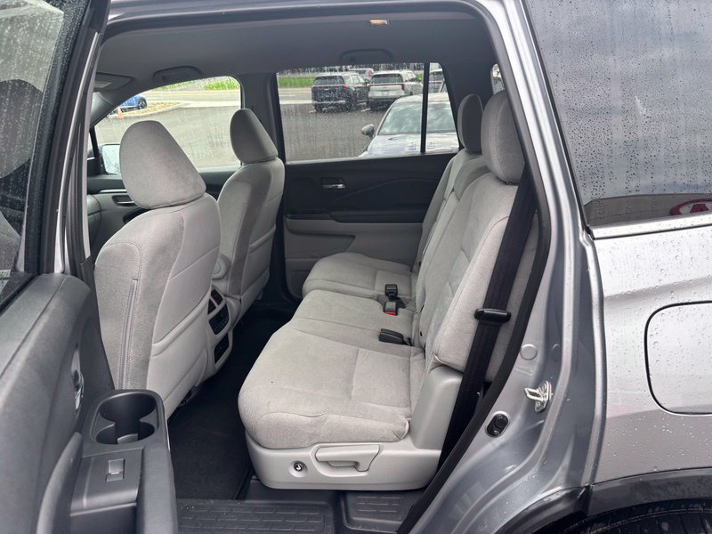 Used 2019 Honda Pilot EX image 10