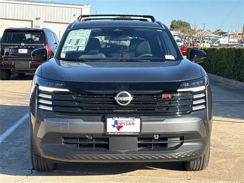 New 2026 Nissan Kicks SR w/ Cold Weather Package image 3