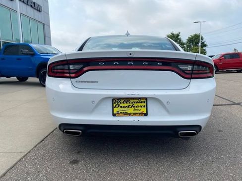 Used 2023 Dodge Charger SXT RWD image 6