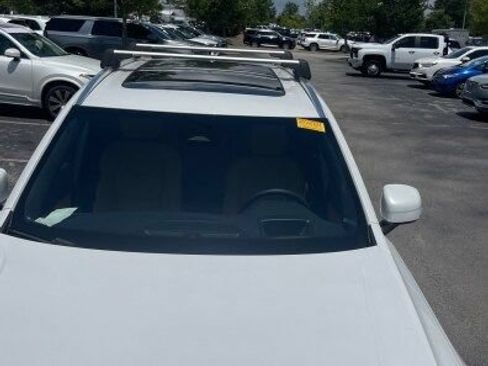 Used 2025 Volvo XC90 T8 Ultra w/ Protection Package AWD/4WD image 5
