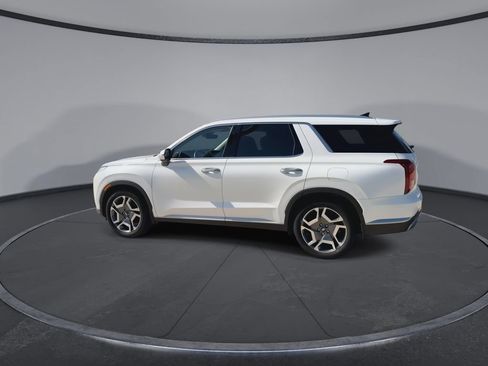 Used 2023 Hyundai Palisade SEL FWD image 6