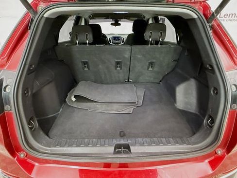 Used 2020 Chevrolet Equinox LT w/ Driver Convenience Package FWD image 27