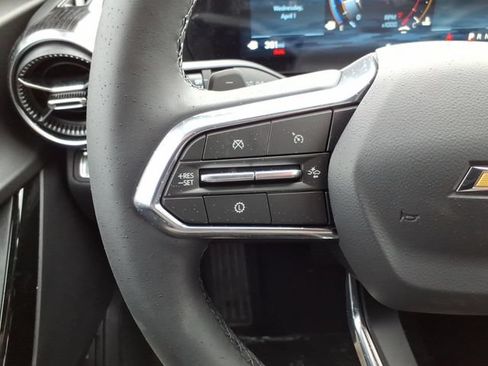 New 2026 Chevrolet Equinox LT w/ Convenience Package II FWD image 13