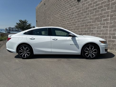 New 2025 Chevrolet Malibu RS FWD image 4