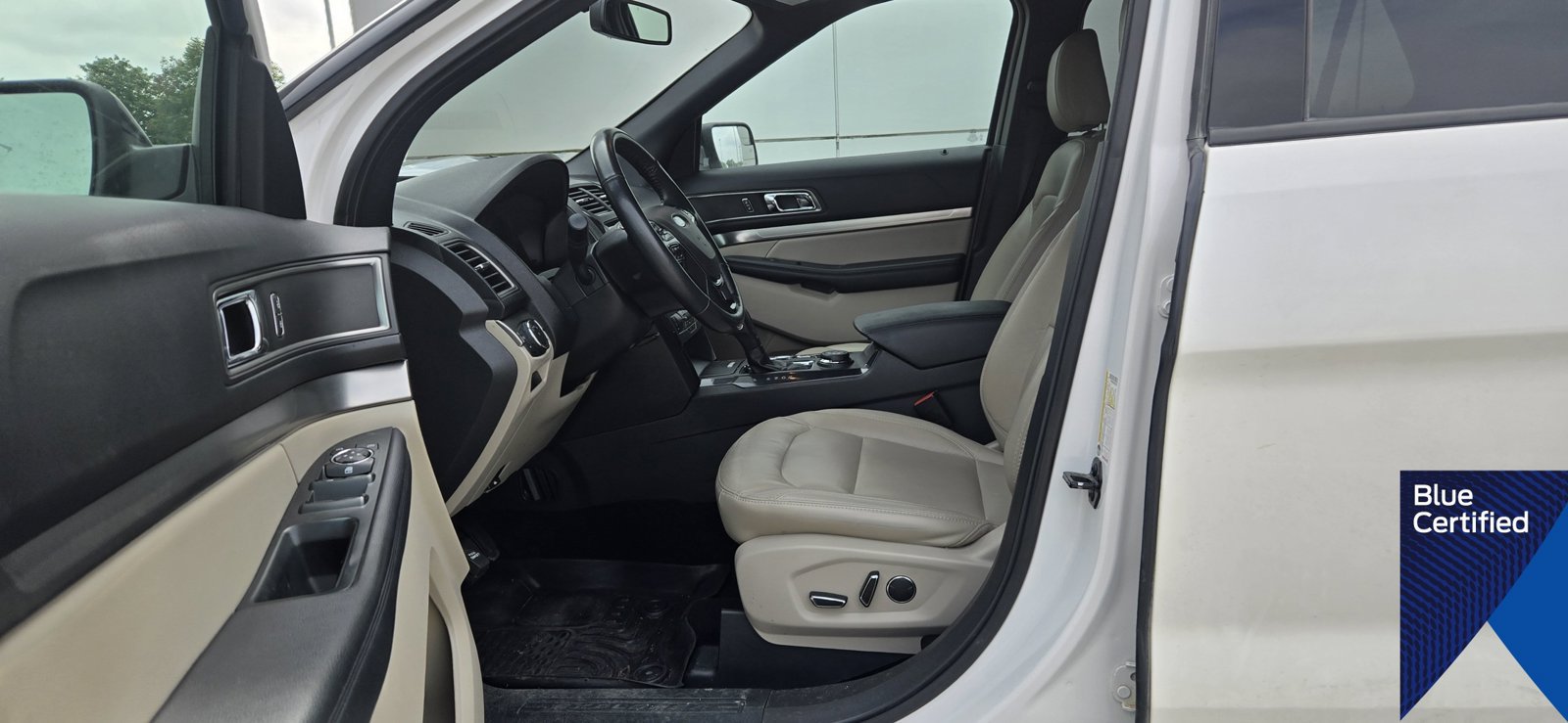 Used 2018 Ford Explorer XLT w/ Equipment Group 202A AWD/4WD image 6