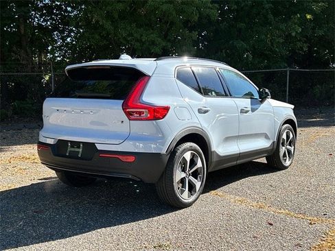 New 2026 Volvo XC40 B5 Plus w/ Protection Package Premier image 2