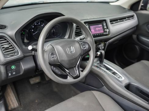Used 2022 Honda HR-V LX image 17