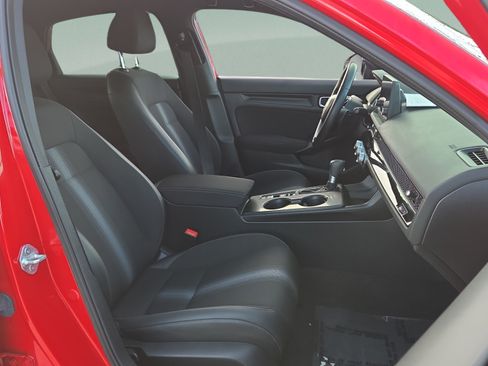 Used 2025 Honda Civic Sport image 17
