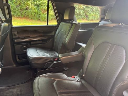 Used 2018 Ford Expedition Limited AWD/4WD image 24