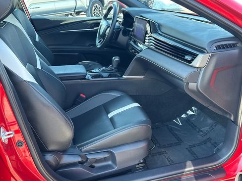 Certified 2025 Toyota Camry SE image 10