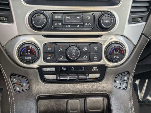 Used 2020 GMC Yukon SLT AWD/4WD image 30