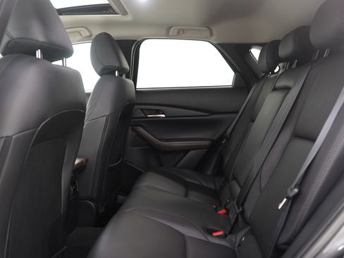 Used 2024 MAZDA CX-30 AWD 2.5 S w/ Premium Package image 17