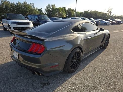 Used 2016 Ford Mustang Shelby GT350 w/ Technology Package RWD image 5