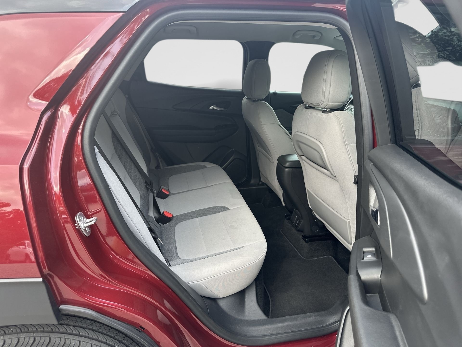 Used 2025 Chevrolet TrailBlazer LT w/ Convenience Package FWD image 26