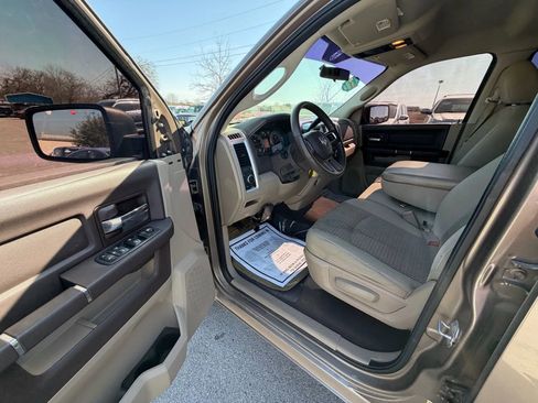 Used 2009 Dodge Ram 1500 Truck SLT image 9