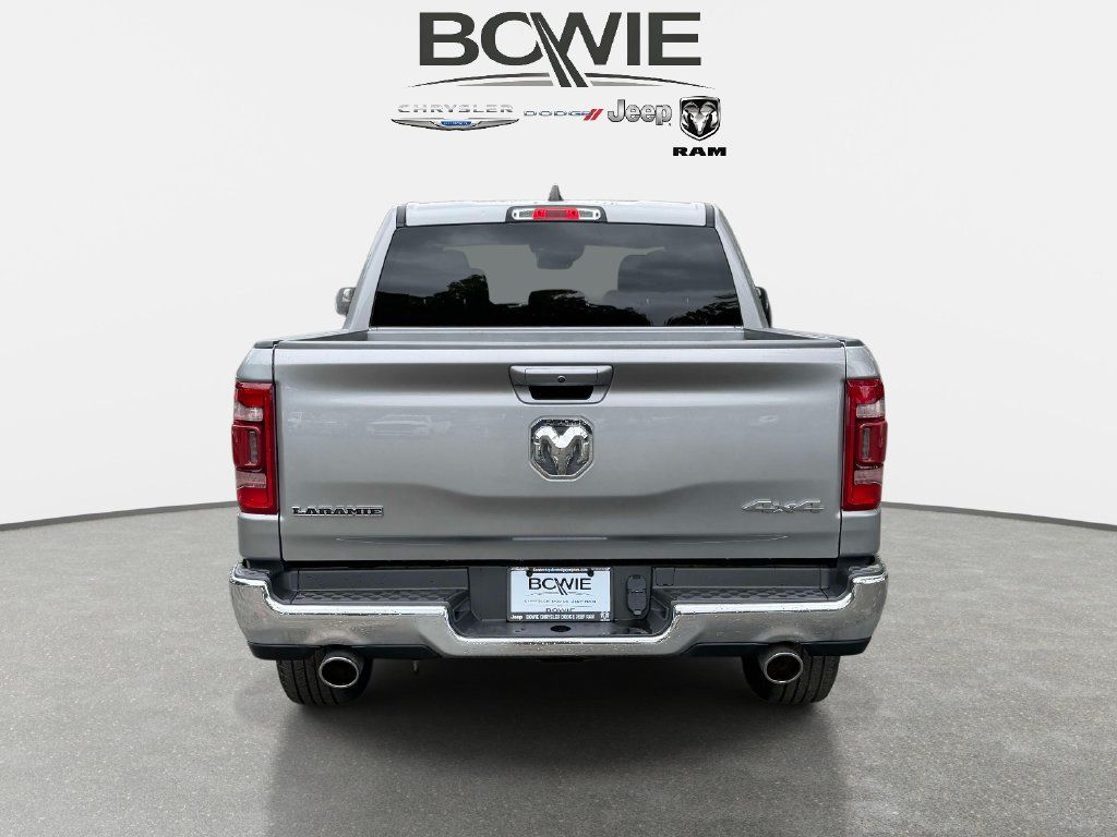 Used 2024 RAM 1500 Laramie AWD/4WD image 3