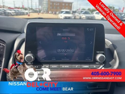 Used 2024 Nissan Rogue S AWD/4WD image 22