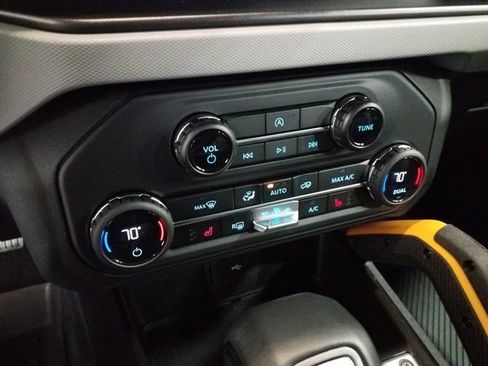 Used 2023 Ford Bronco Badlands w/ Sasquatch Package image 7