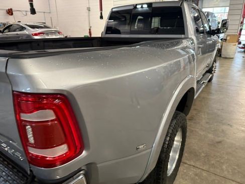 Used 2022 RAM 3500 Laramie AWD/4WD image 23