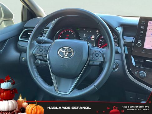 Used 2021 Toyota Camry XSE image 28