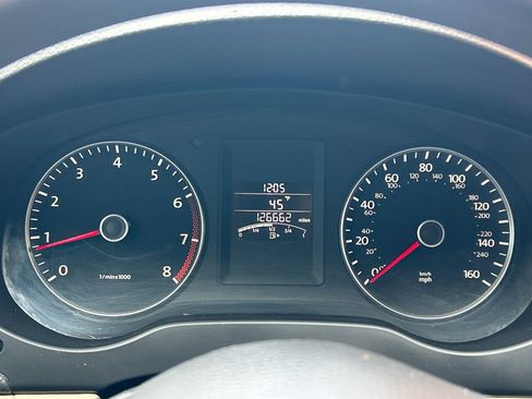 Used 2012 Volkswagen Jetta SE image 8