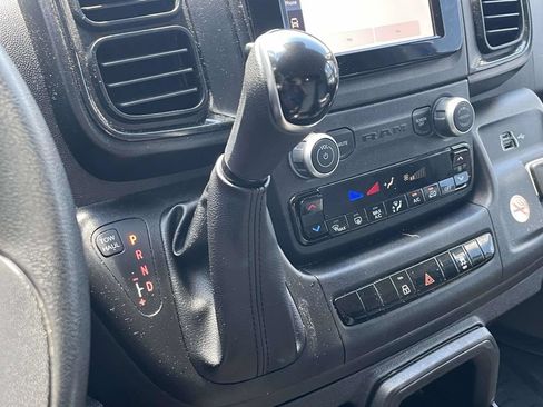 Used 2025 RAM ProMaster 2500 w/ Convenience Group FWD image 29