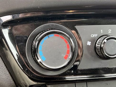 Used 2020 Honda HR-V LX image 31
