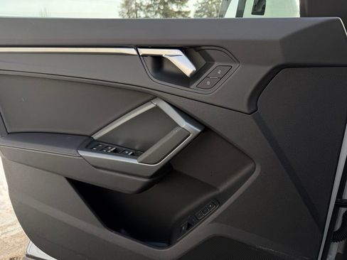 New 2025 Audi Q3 2.0T Premium image 22