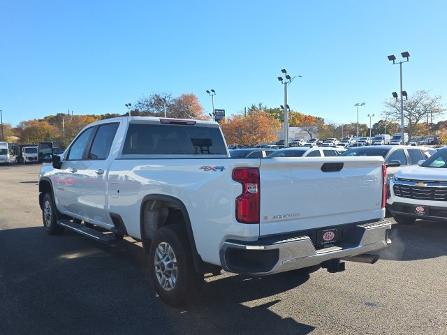 Used 2026 Chevrolet Silverado 2500 LT AWD/4WD image 4