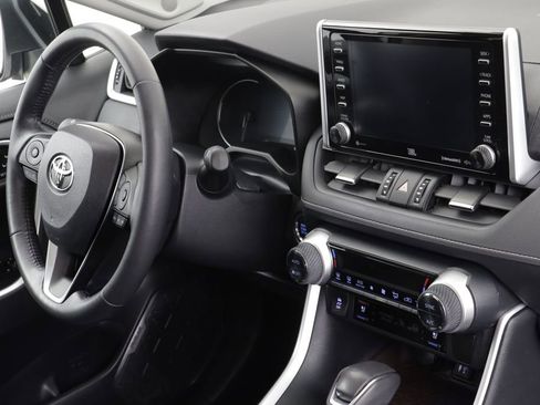 Used 2019 Toyota RAV4 Limited w/ Cold Weather Package AWD/4WD image 22