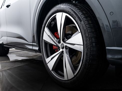 New 2025 Audi SQ5 Premium Plus image 24